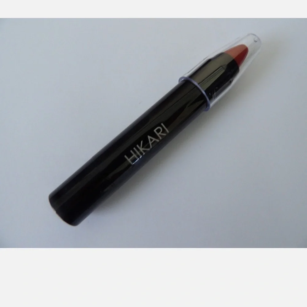 Hikari Beauty Crayon – Ritzy‎ (Bold Red)